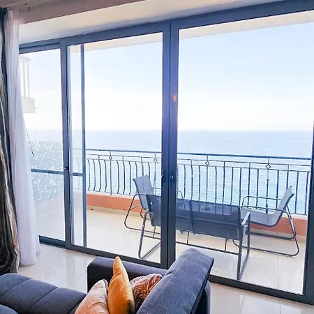The Breeze - Sea View 3 *