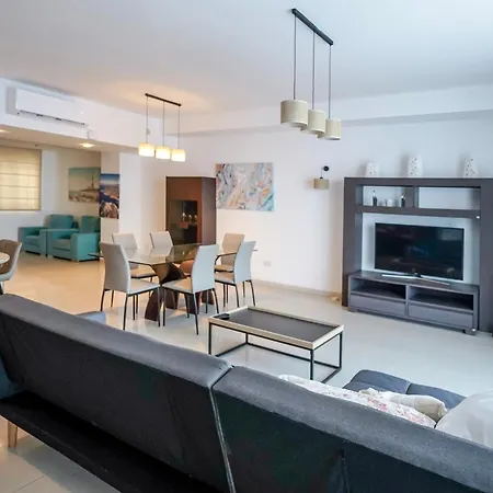 The Breeze - S3 * Sliema