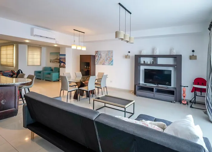 The Breeze - S3 * Sliema